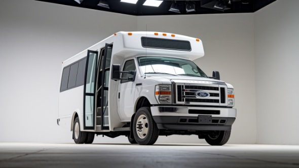 15 passenger minibus manitowoc