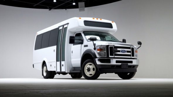 18 passenger minibus manitowoc