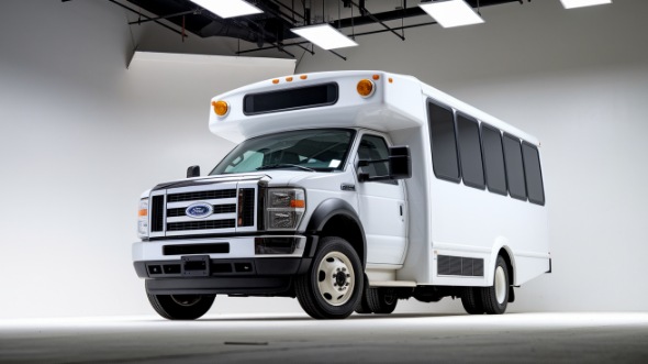 20 passenger minibus manitowoc