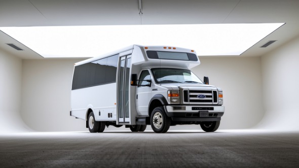 25 passenger minibus manitowoc