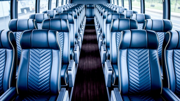 50 passenger charter bus rental manitowoc
